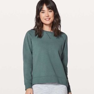 Lululemon Just Pleat It Crew in Graphite Green